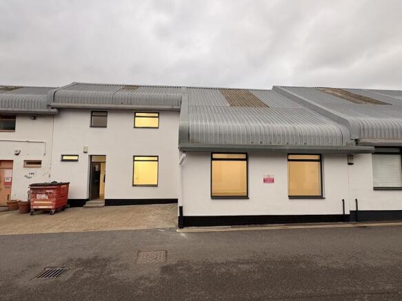 Brook Lane Unit 18 - (2).jpg