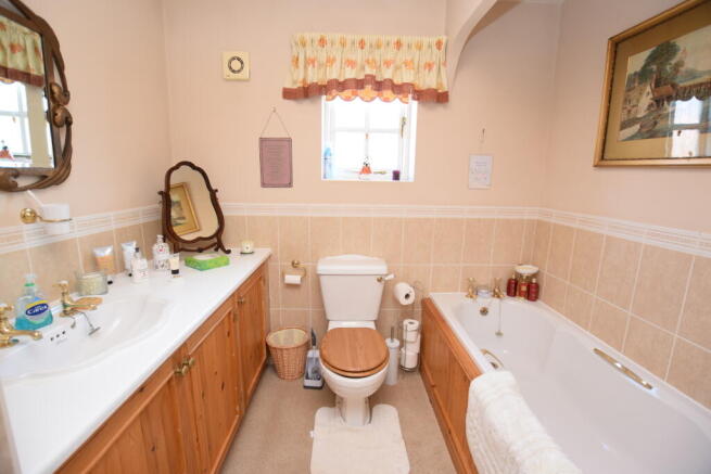 family bath & shower room