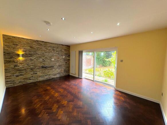 PHOTO-2025-08-07-...