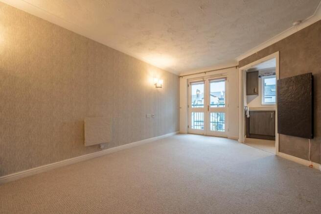 SITTING/DINING ROOM