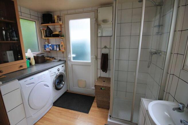 Utility/Shower...