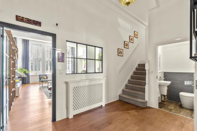 4 bed Terraced for sale Image 9