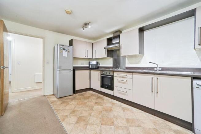 2 bed Flat for sale Image 7