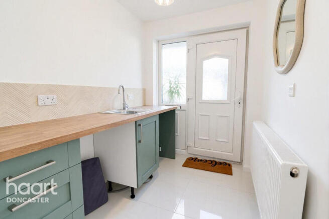 3-bed detached on Main Street, Old Cantley, Doncaster, £300,000