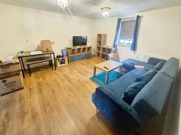 Lounge/Dining Room