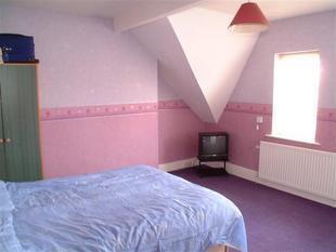 BEDROOM 4 (FRONT)