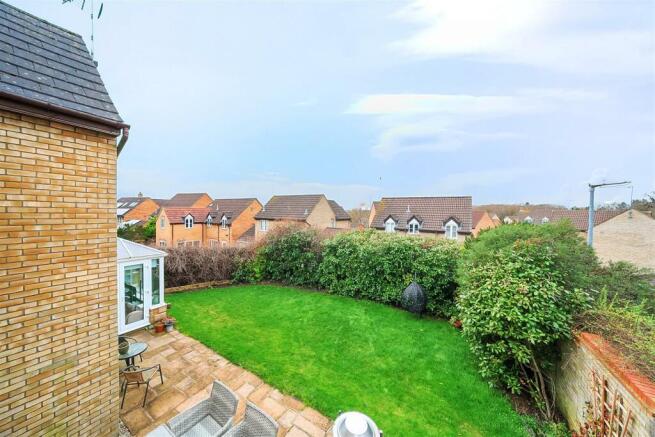 67 Northampton Road, Towcester
