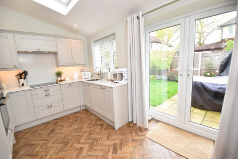 Hastings Drive, Flixton, M41