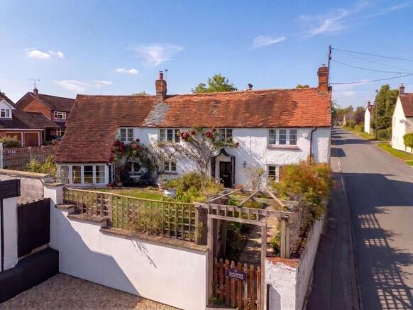 2-bed house on Chilton Road, Long Crendon, HP18, £550,000