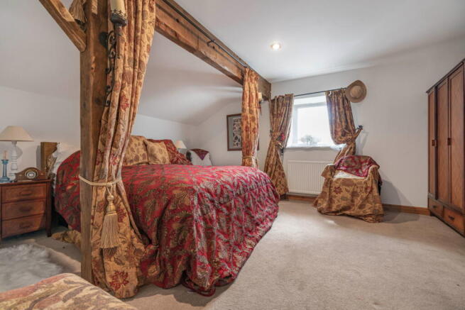 5 bed Barn Conversion for sale Image 3