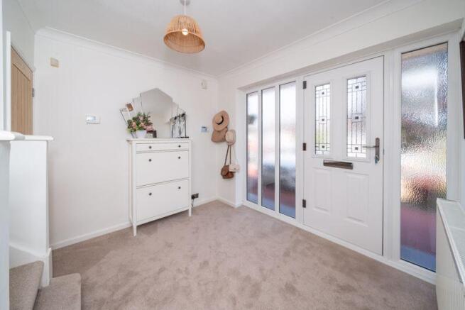 Croftwood Road, Stourbridge photo 4