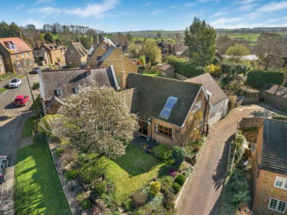 Hillrise, School Hill, Newnham