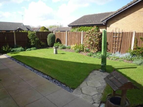 FRONT & REAR GARDENS