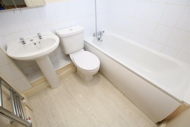 Bathroom.JPG