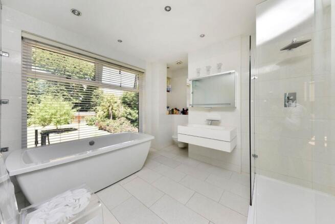 Master En-Suite