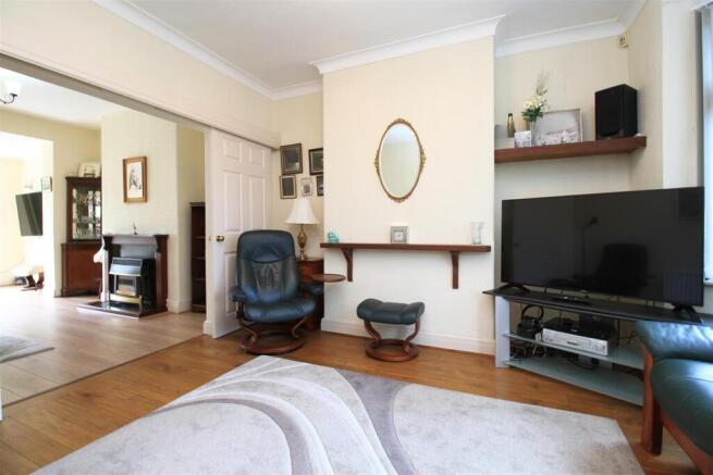 Lounge..jpg