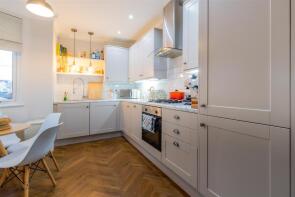 Apartment 5, 44 46 Marlborough House, Marlborough Road, Roath, Cardiff CF23 5FB