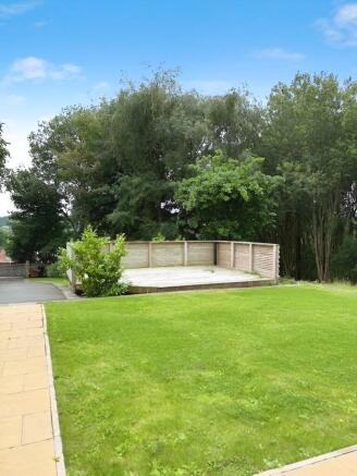 Front Lawn/Patio Area