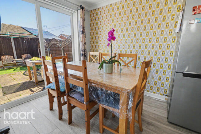 3 bed Semi-Detached for sale Image 11