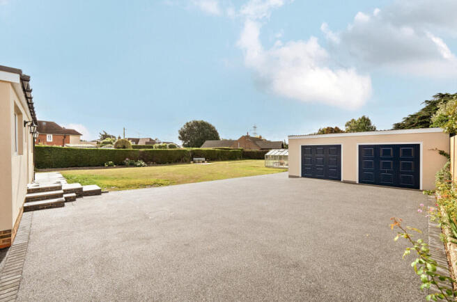 1347511-10-68b577...