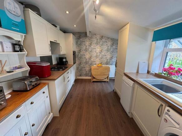 2 bed Terraced for sale Image 4