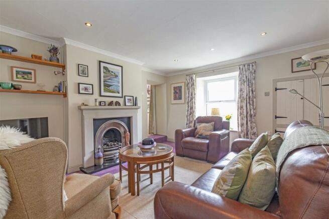 Reception Room-3.jpg