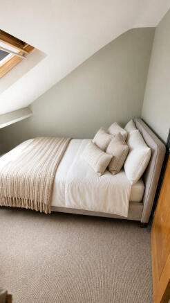 5 bed End of Terrace to rent Image 7