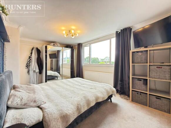 3 bed Semi-Detached for sale Image 8