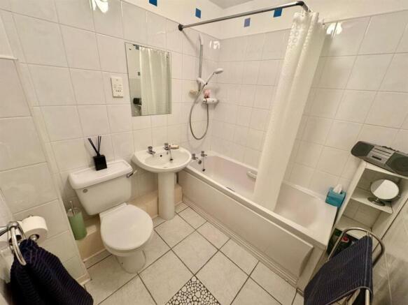 1 bed Flat for sale Image 9
