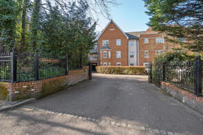 43, Imperial Court, Reading Road, Wokingham RG41 1AB