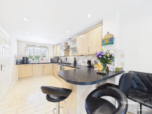 Gloucester Avenue, Shinfield, Reading, Berkshire, RG2 photo 4