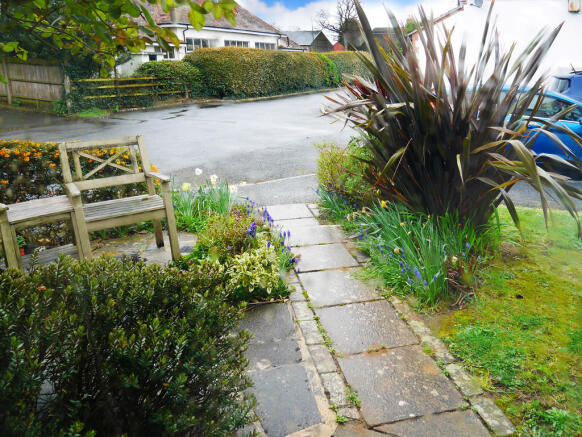 Photo 10