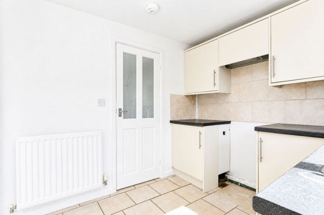 2 bed Semi-Detached Bungalow for sale Image 9