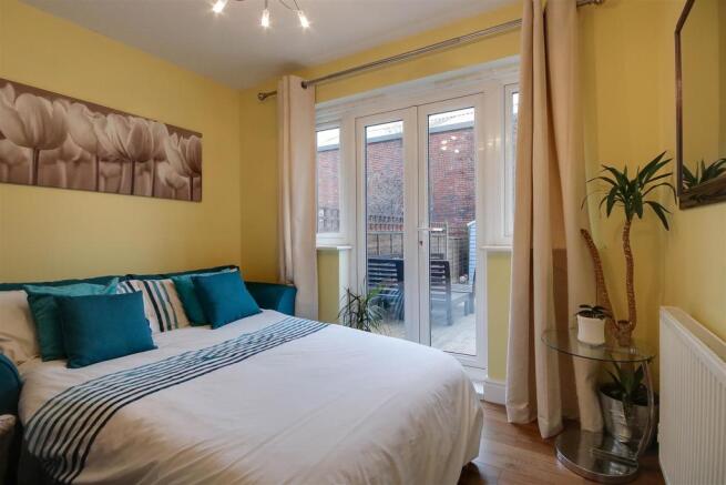 bedroom2.jpg