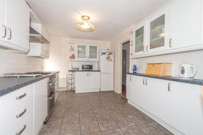 Kitchen/Breakfast Ro