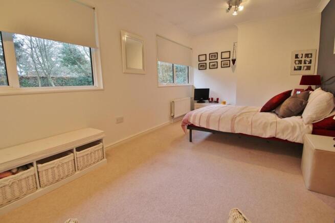 Bedroom 2.JPG