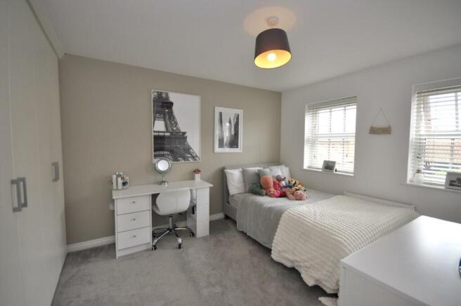 Photo 12