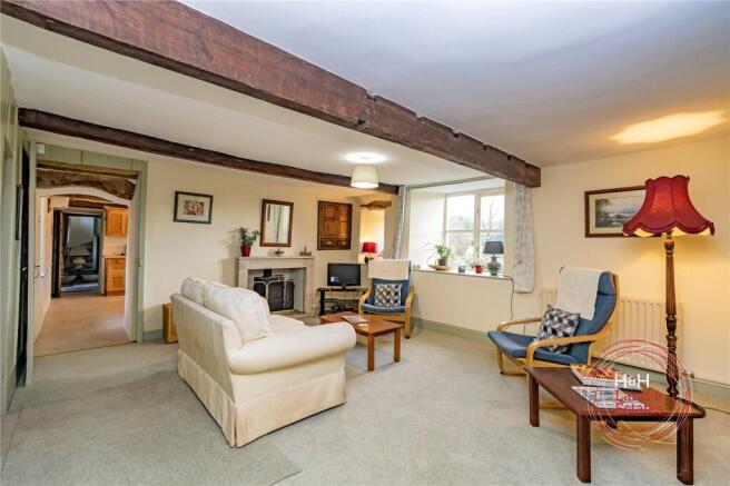 5 bed Detached to rent Image 6