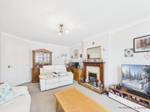 3 bed Detached Bungalow for sale Image 7