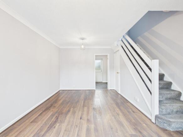 Pine Crest, Aughton, L39 photo 4