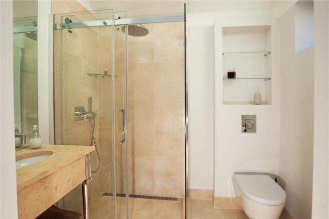 En-Suite 2