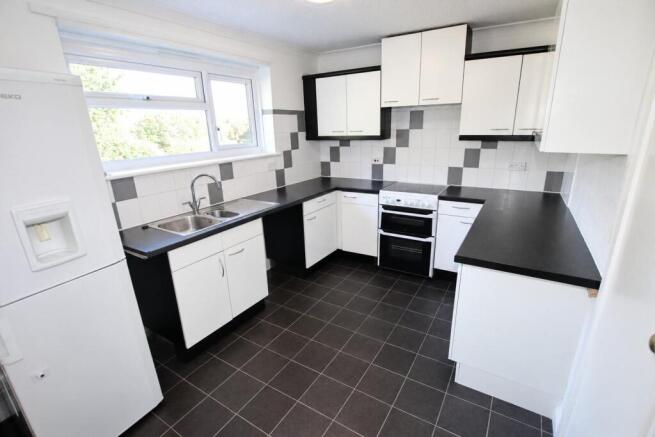 Flatford Drive 80 - Kitchen 1