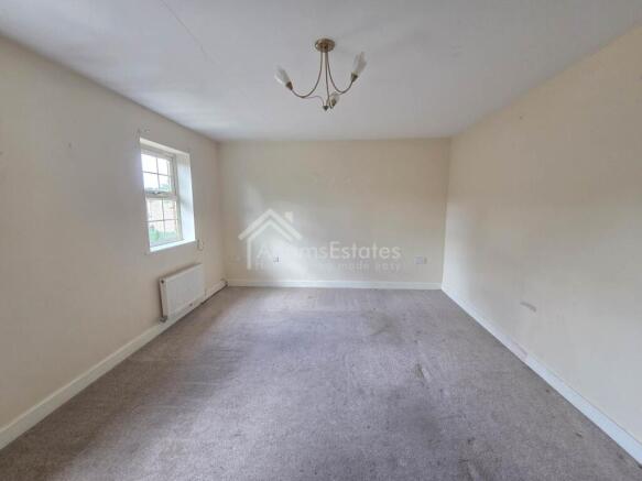 4 bed Terraced for sale Image 5