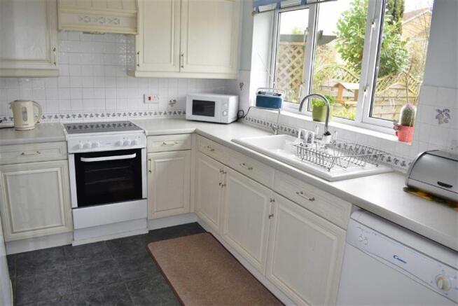 KITCHEN/BREAKFAST ROOM