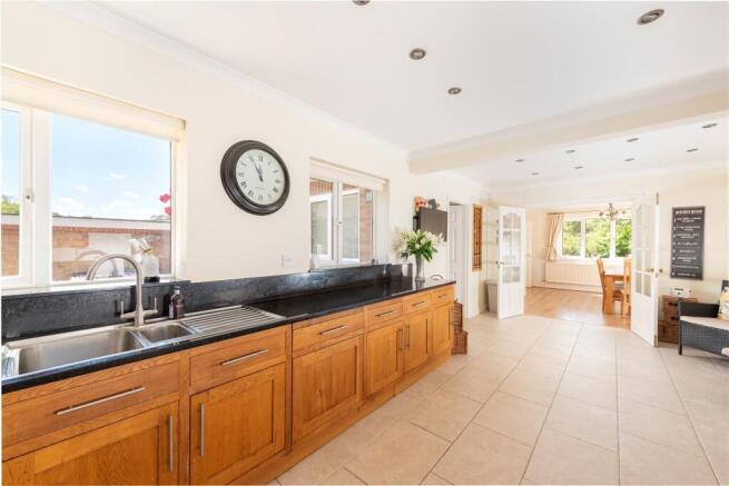 Kitchen/Breakfast Rm
