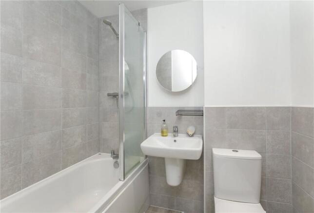 3 bed Semi-Detached to rent Image 4