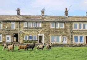 17, Lee Lane, Oxenhope, Keighley BD22 9QZ