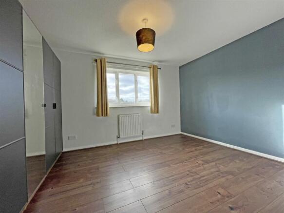 Westbury Close - 68 Bed 1...jpg