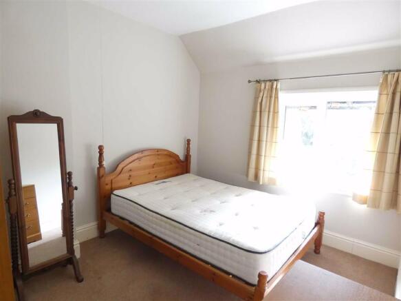 BEDROOM 2