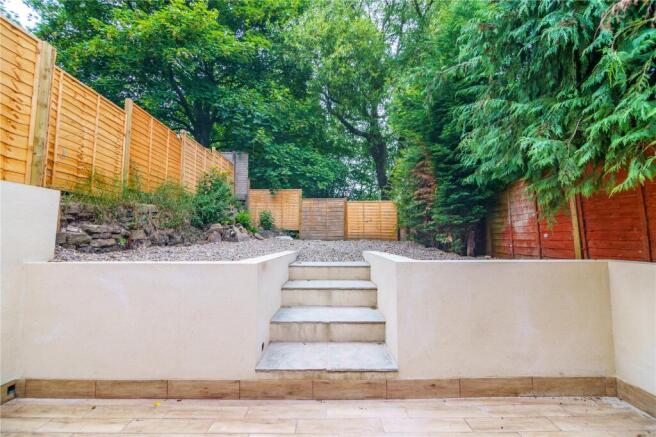 1 bed Terraced to rent Image 12